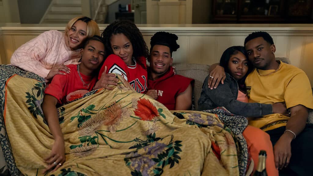 Közel negyven év után új nemzedék költözik az A Different World egyetemére Az A Different World új szereplői a Netflix sorozatának jelenetképén