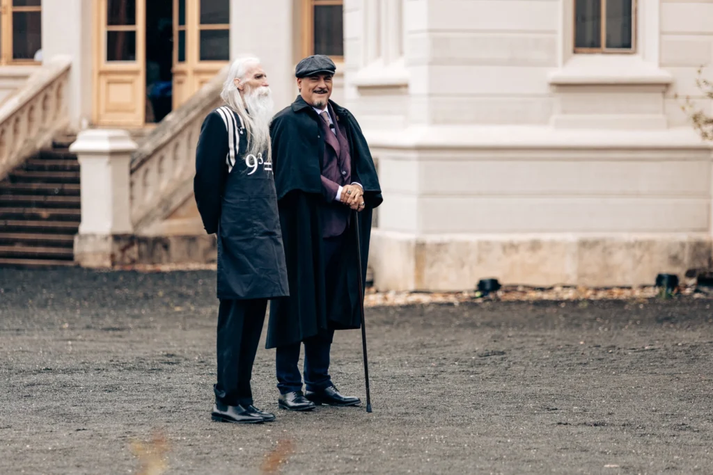 Újságíró, humorista és politikai videós költözik Az Árulók kastélyába Az árulók Gyilkosság a kastélyban