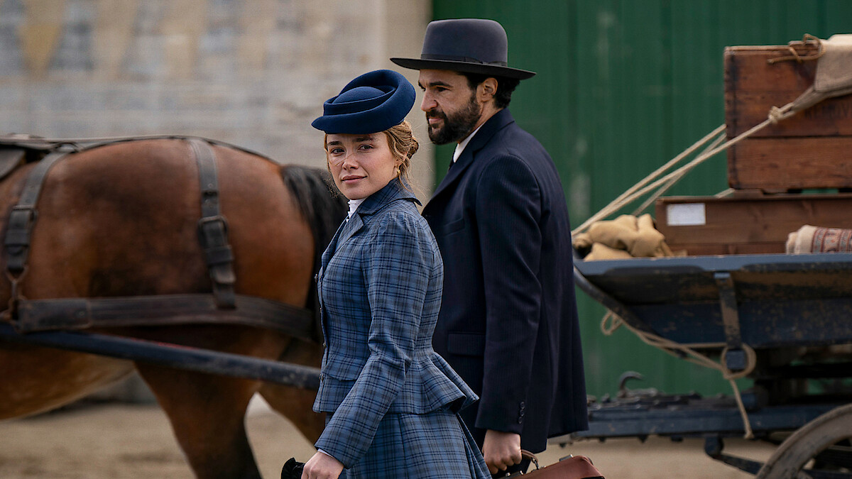 Florence Pugh Cathy Ames szerepében az Édentől keletre című Netflix-sorozatban