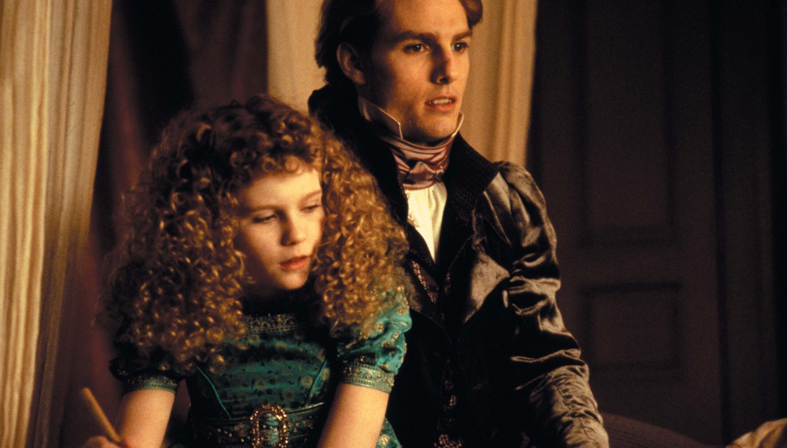 Tom Cruise Lestat és Kirsten Dunst Claudia szerepében az Interjú a vámpírral című filmben