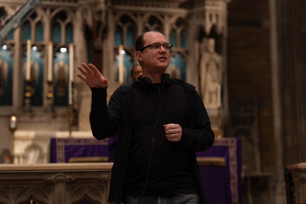 Mike Flanagan a The Exorcist: Martyrs forgatásán