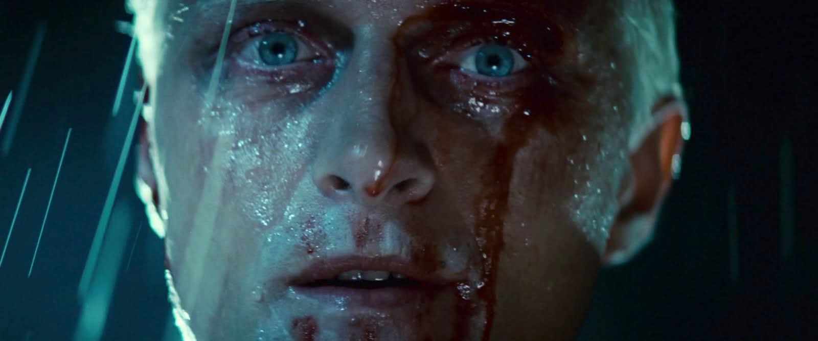 Rutger Hauer az esőben, Roy Batty haláljelenetében a Szárnyas fejvadászban