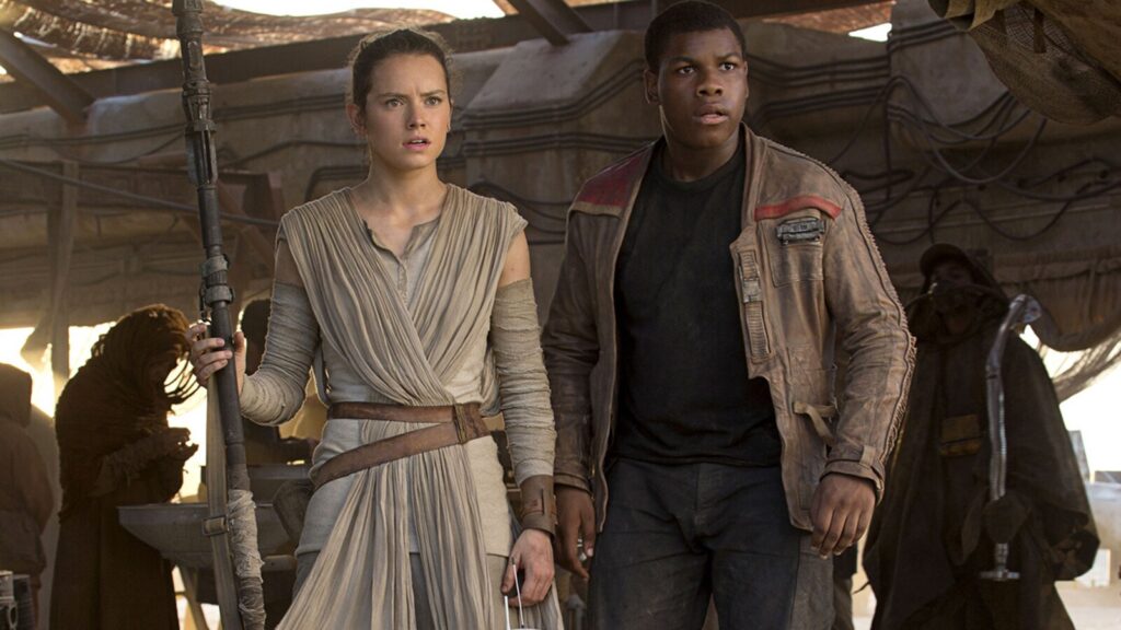 Ben Affleck visszautasította a Star Wars: Az ébredő Erőt – és talán jobban értette a sorozat legnagyobb problémáját, mint bárki más Rey és Finn a Jakkun az eredeti Star Wars: Az ébredő Erő című film egyik jelenetében