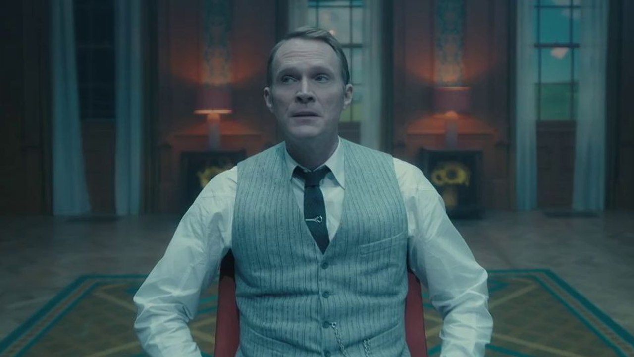Paul Bettany emberi alakban a VízióKüldetés sorozatban